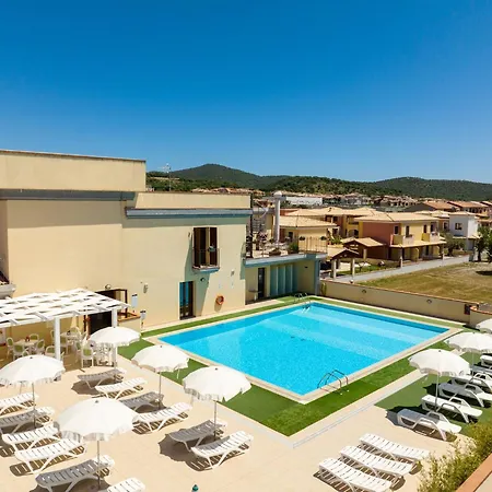 Modern Furnished House In Appartamento Villasimius
