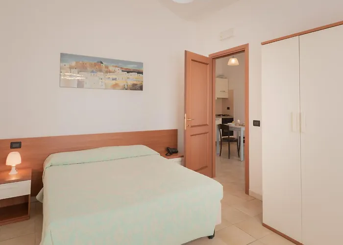 Apartamento Modern Furnished House In